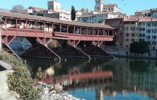 Peggio tardi che mai