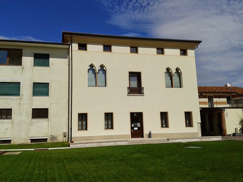 Autori da vicino