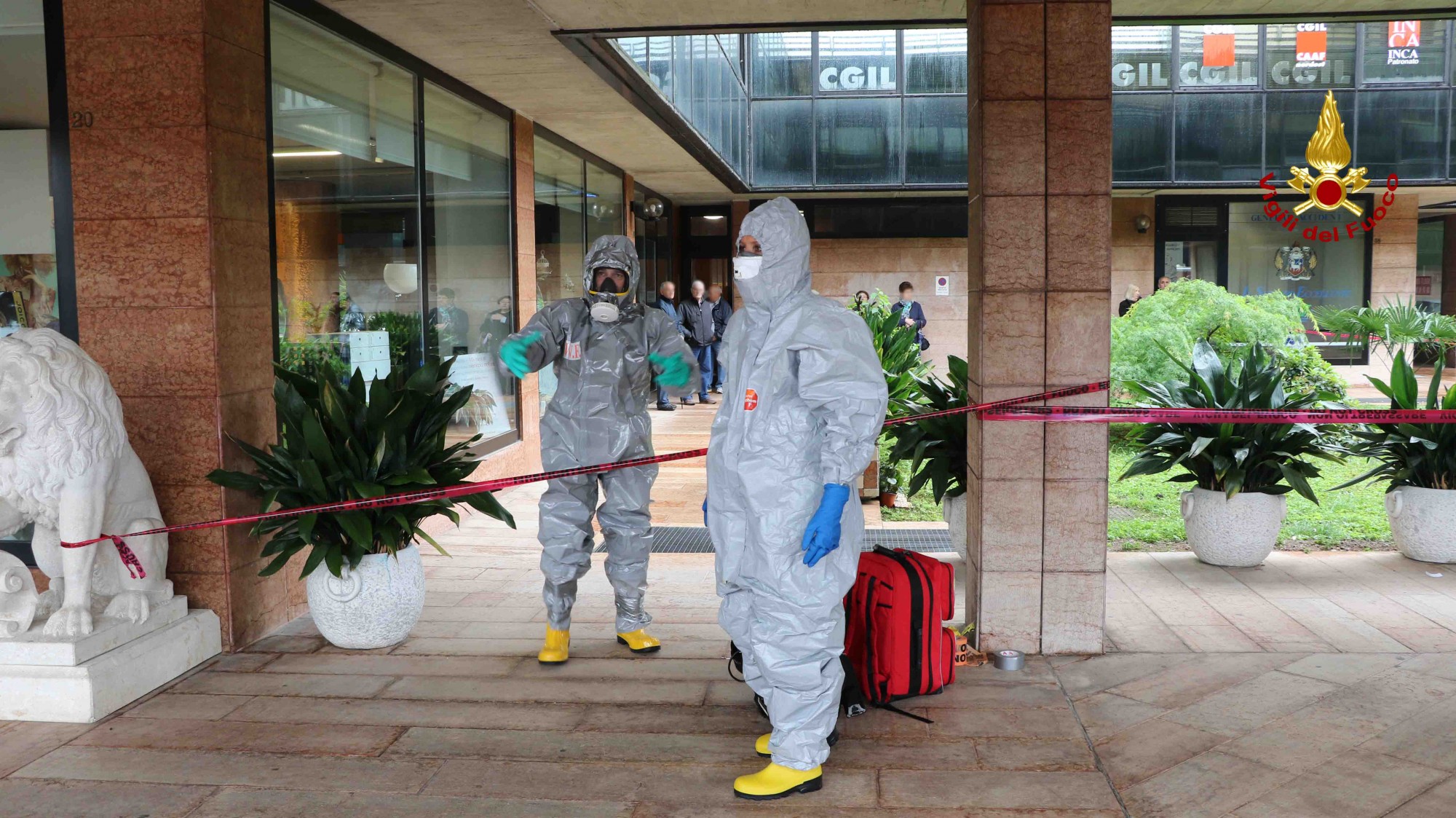 Rientrato allarme antrace in largo Parolini