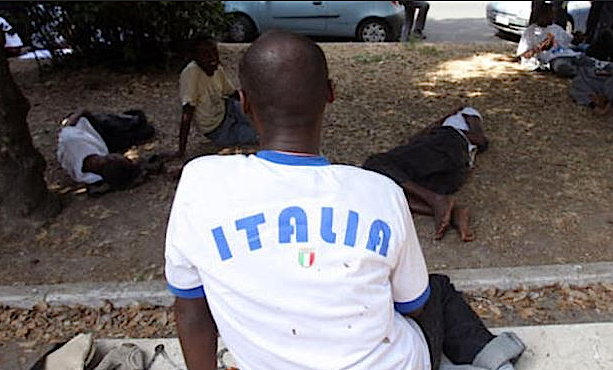 Romano, migranti vade retro
