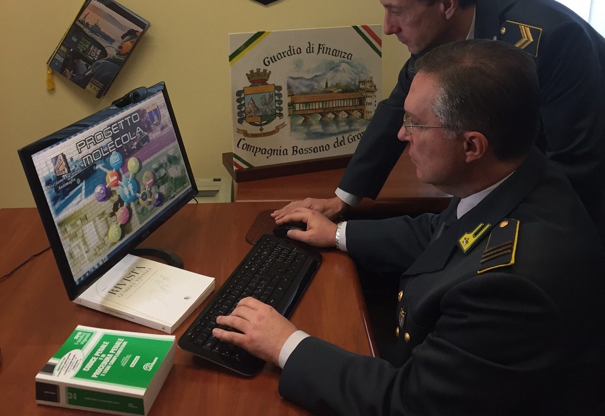 Fatture false, Guardia di Finanza sequestra la somma di 150.000 euro
