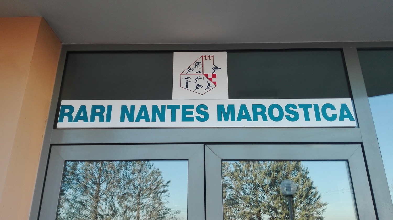 Tuffi di chiusura