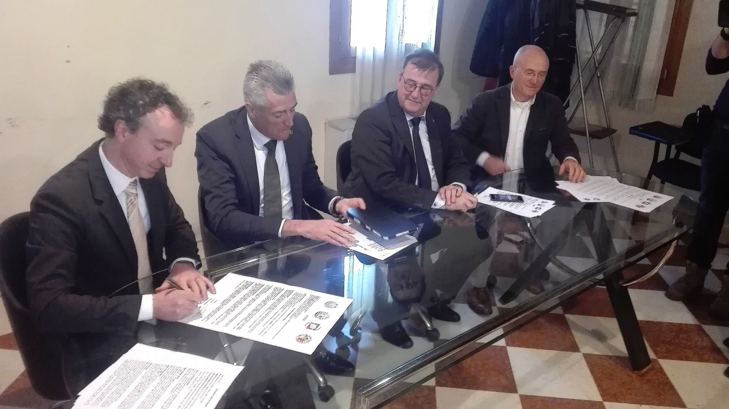 In quattro e quattr'otto
