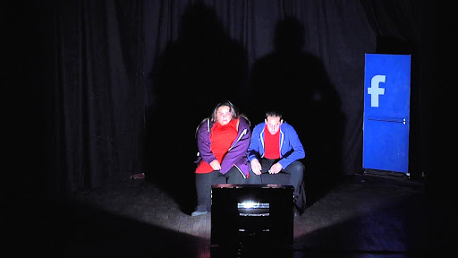 B.Motion Teatro: tra social e semi