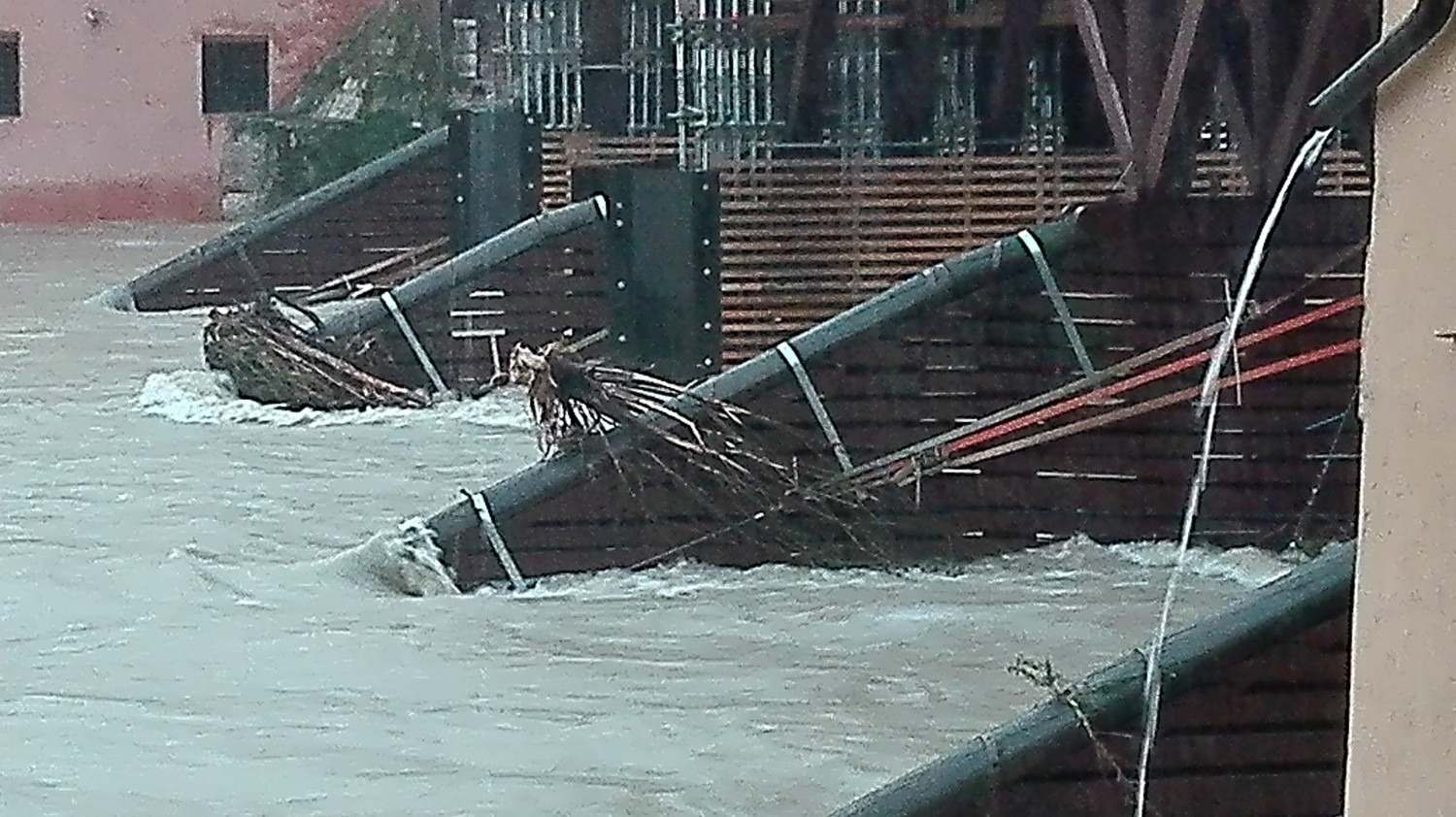 Attenti al fiume