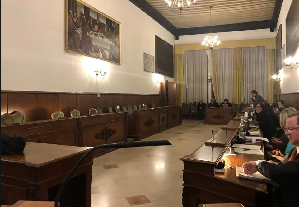 Usciamo stasera