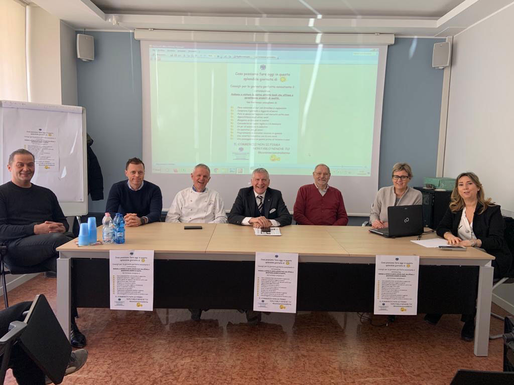 CoronaVirus, #ilcommerciononsiferma
