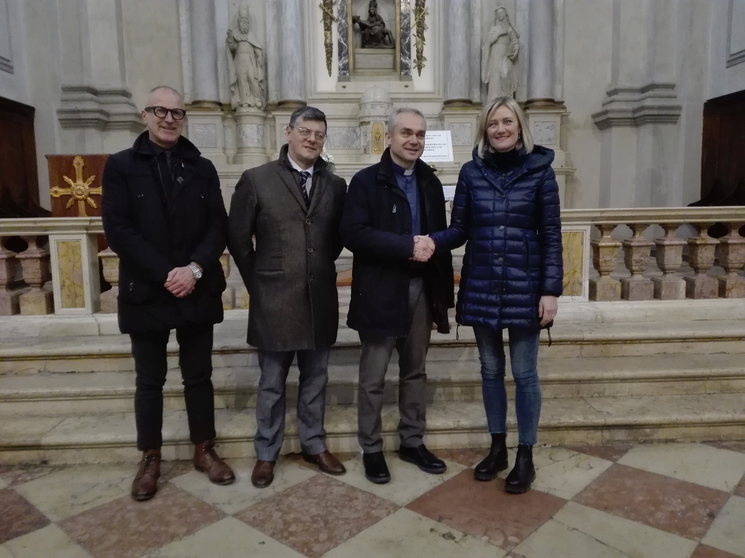 Tutti casa e chiesa
