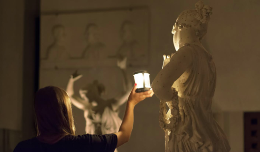 Canova's Night Fever