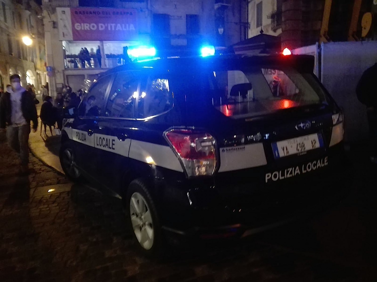 Accendiamo i lampeggianti