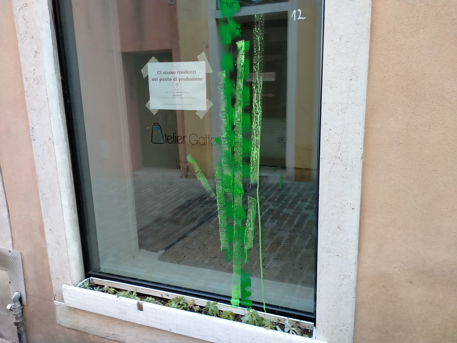CinquantaVetrine