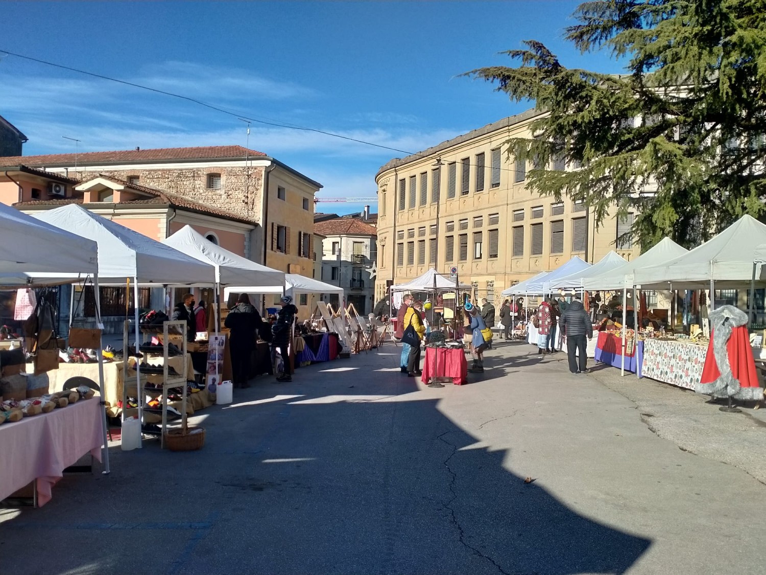 Borgo Leon ruggisce ancora