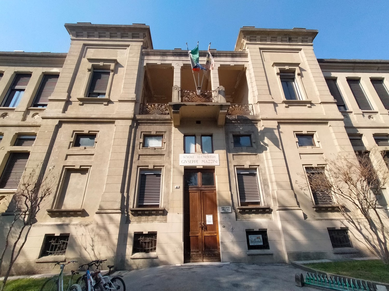 Requiem per una scuola