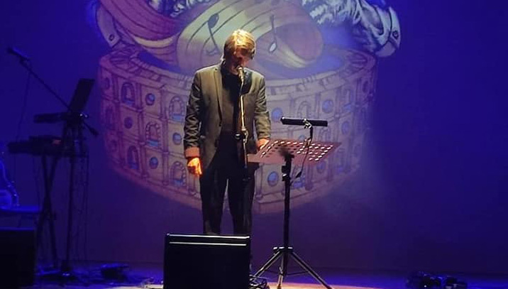 Suona la poesia, a casa de Il Bandito