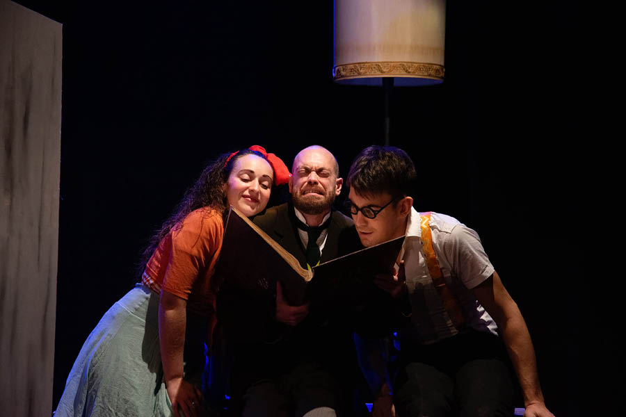 Un Peter Pan tra i Beatles e la Commedia dell'Arte