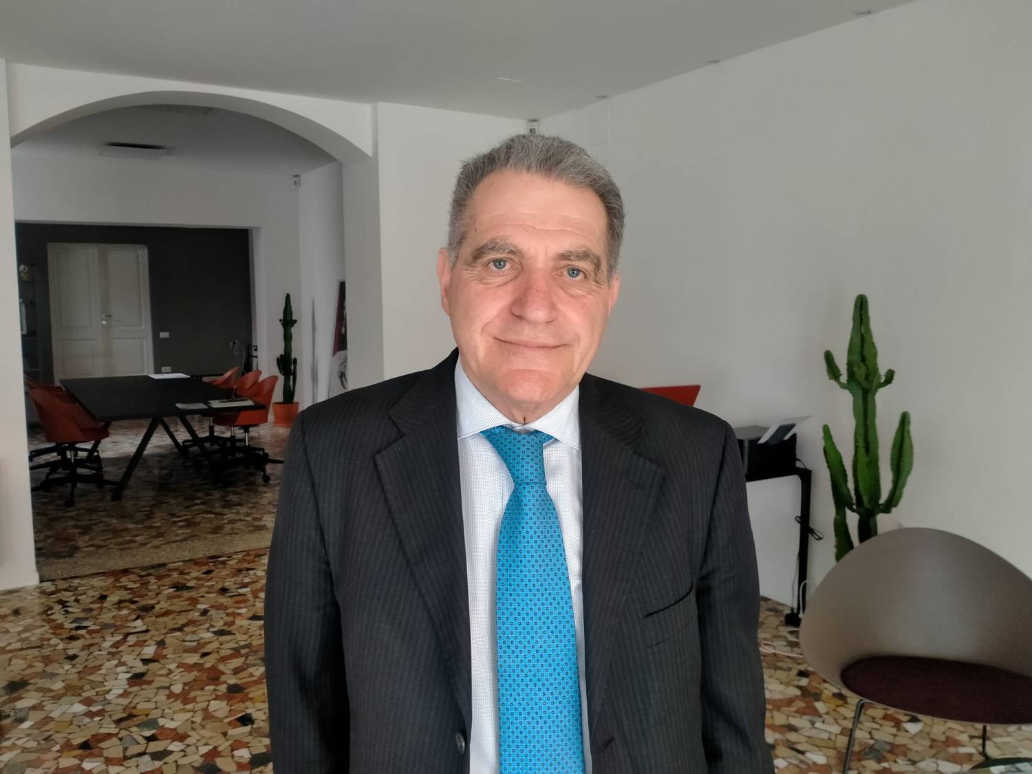 Il candidato sindaco Giorgio Santini (foto Alessandro Tich)