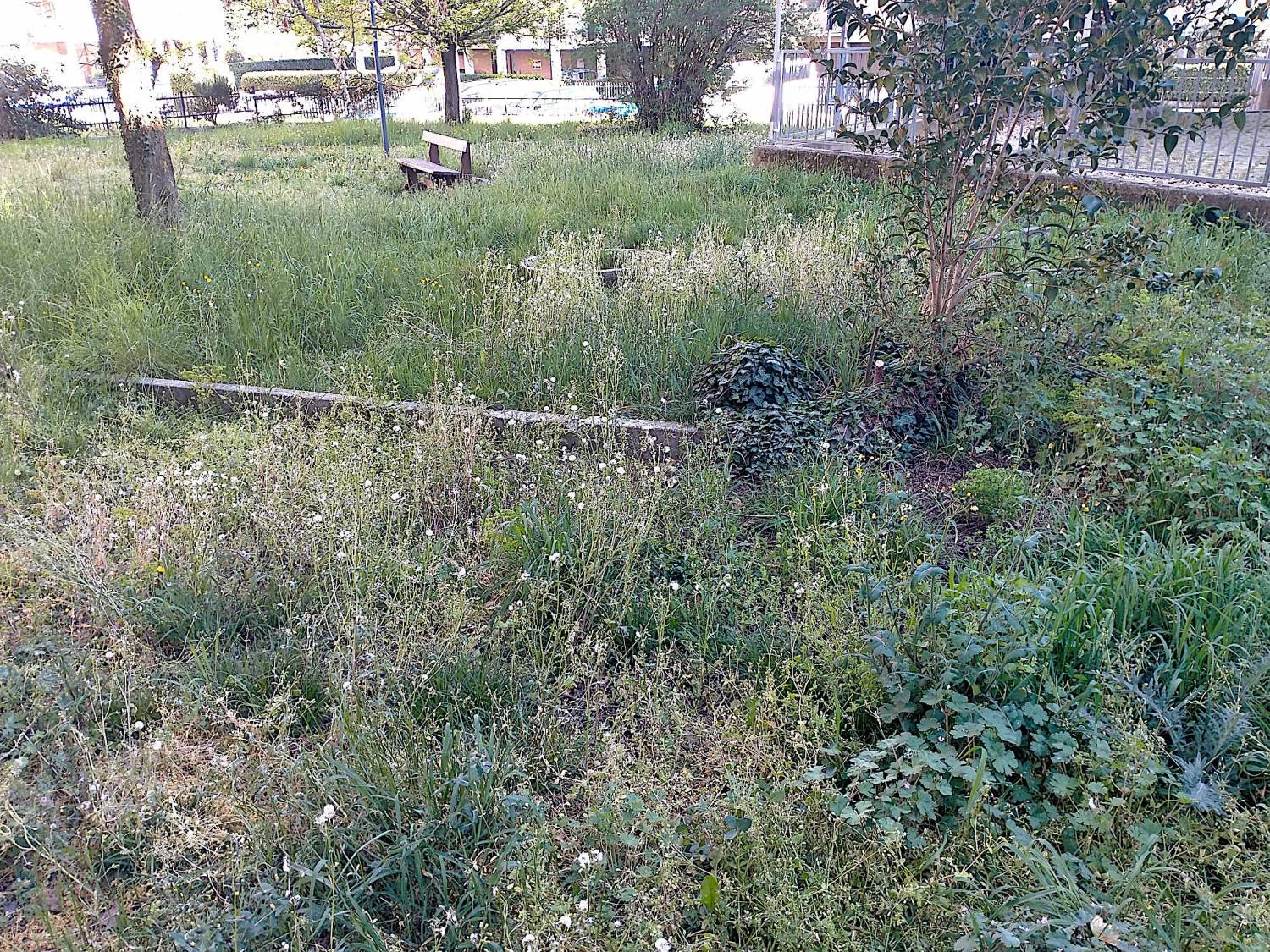 Parco giochi - Quartiere XXV Aprile