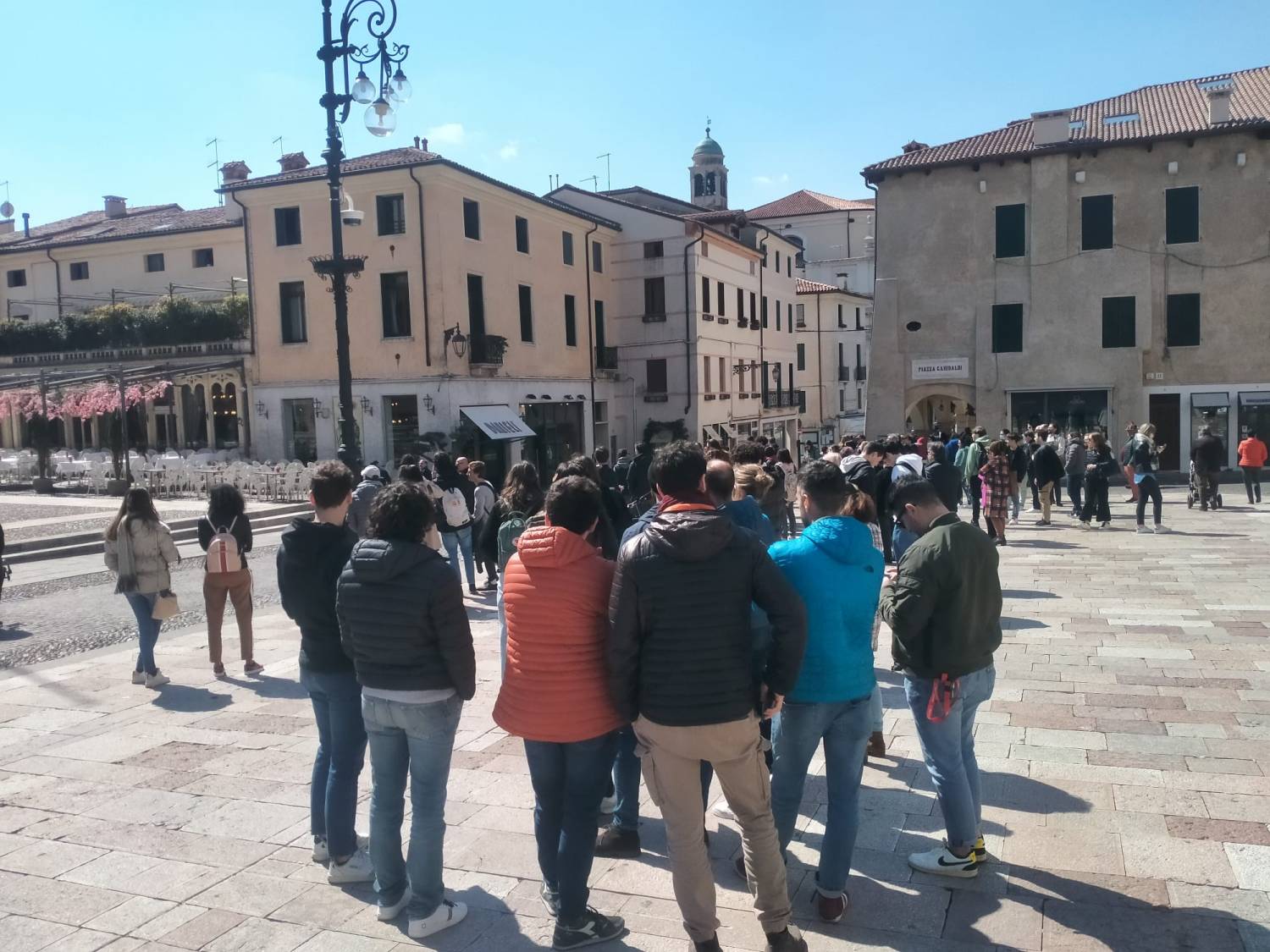 Il fascino indiscreto della Borghesia