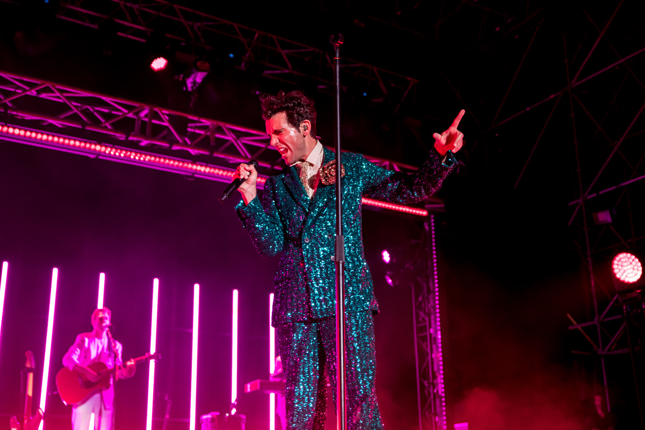 Mika un'identità qualsiasi