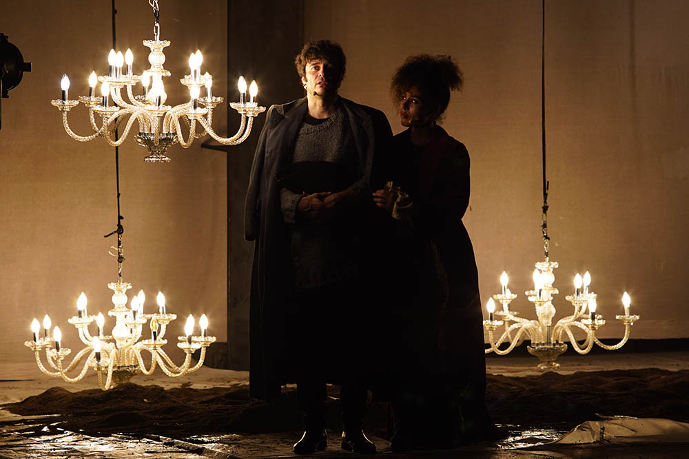 A teatro, alla ricerca di un padre perduto
