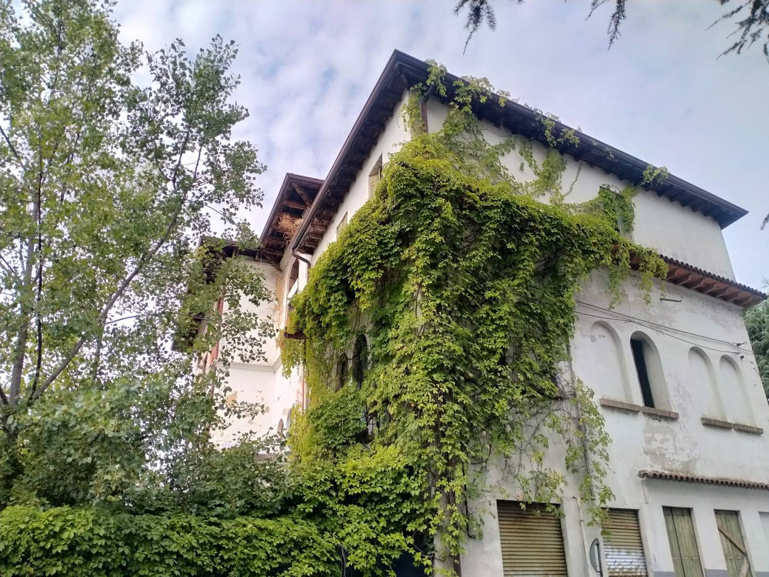 Continental House