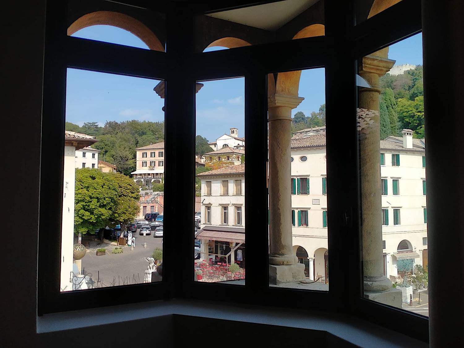 La finestra su Eleonora