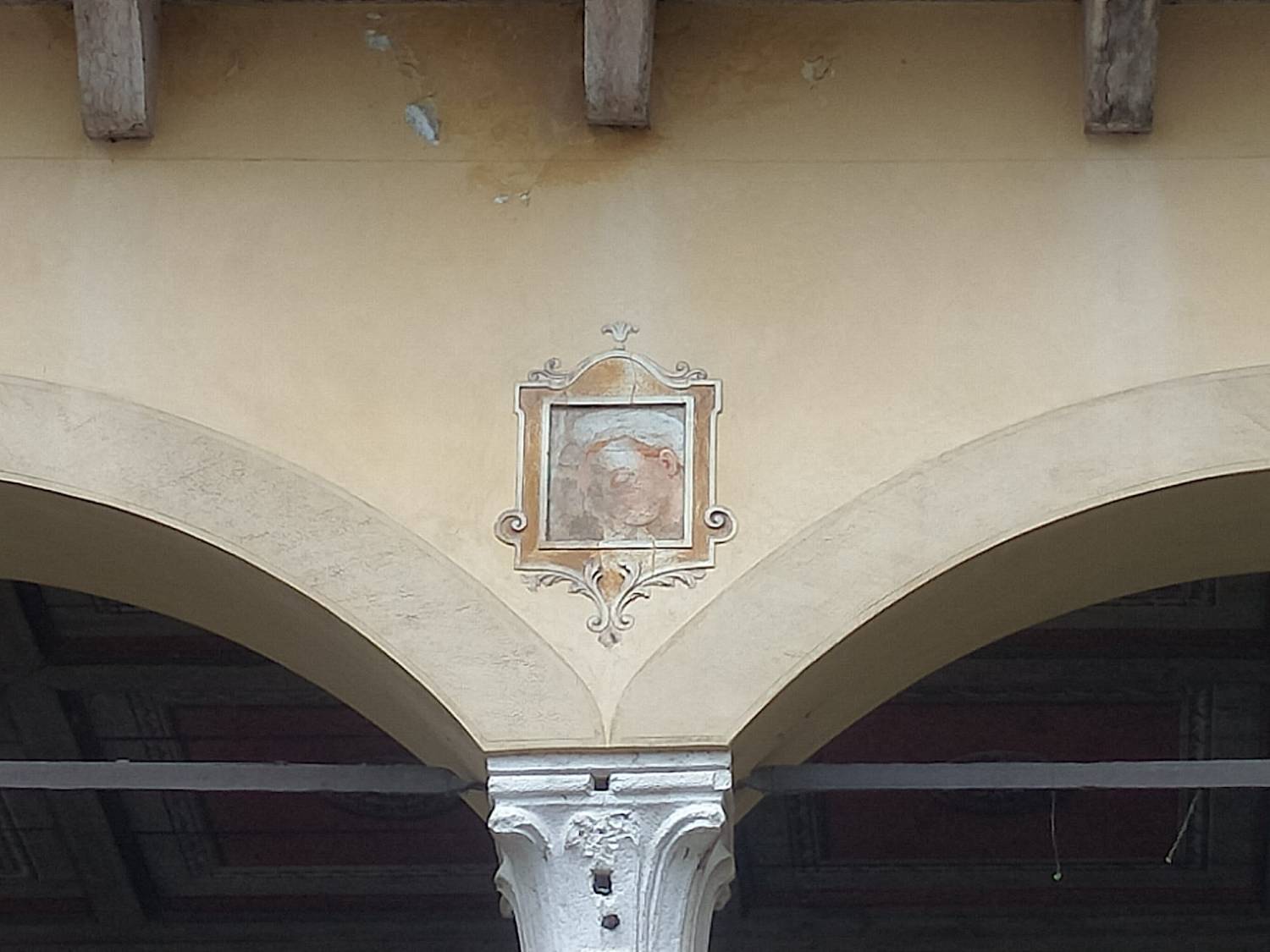 'Volto di Madonna', affresco