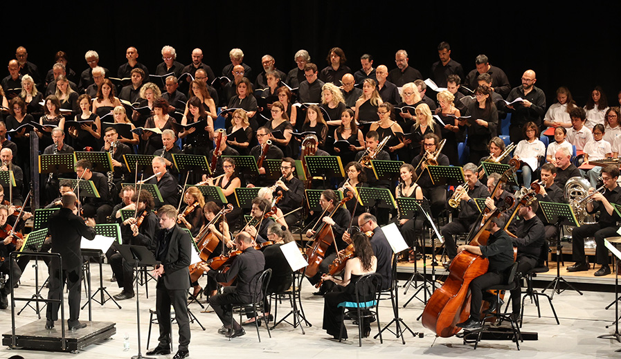 Ode alla Nona, al Teatro al Castello