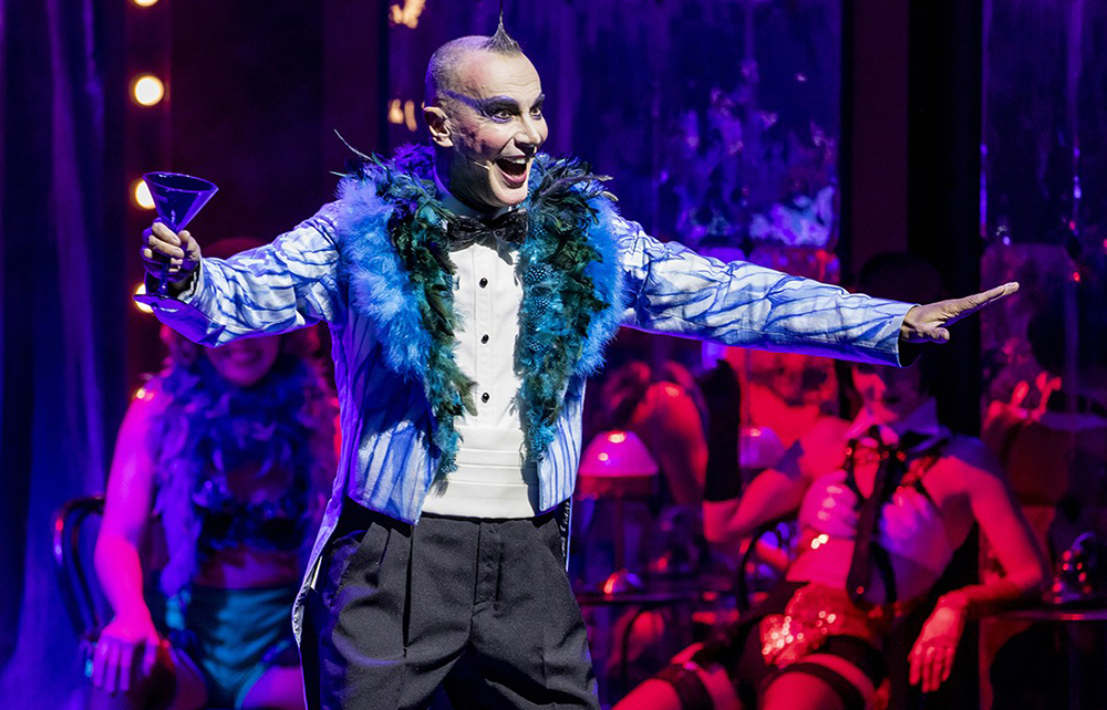 Con Cabaret sulla giostra del tempo