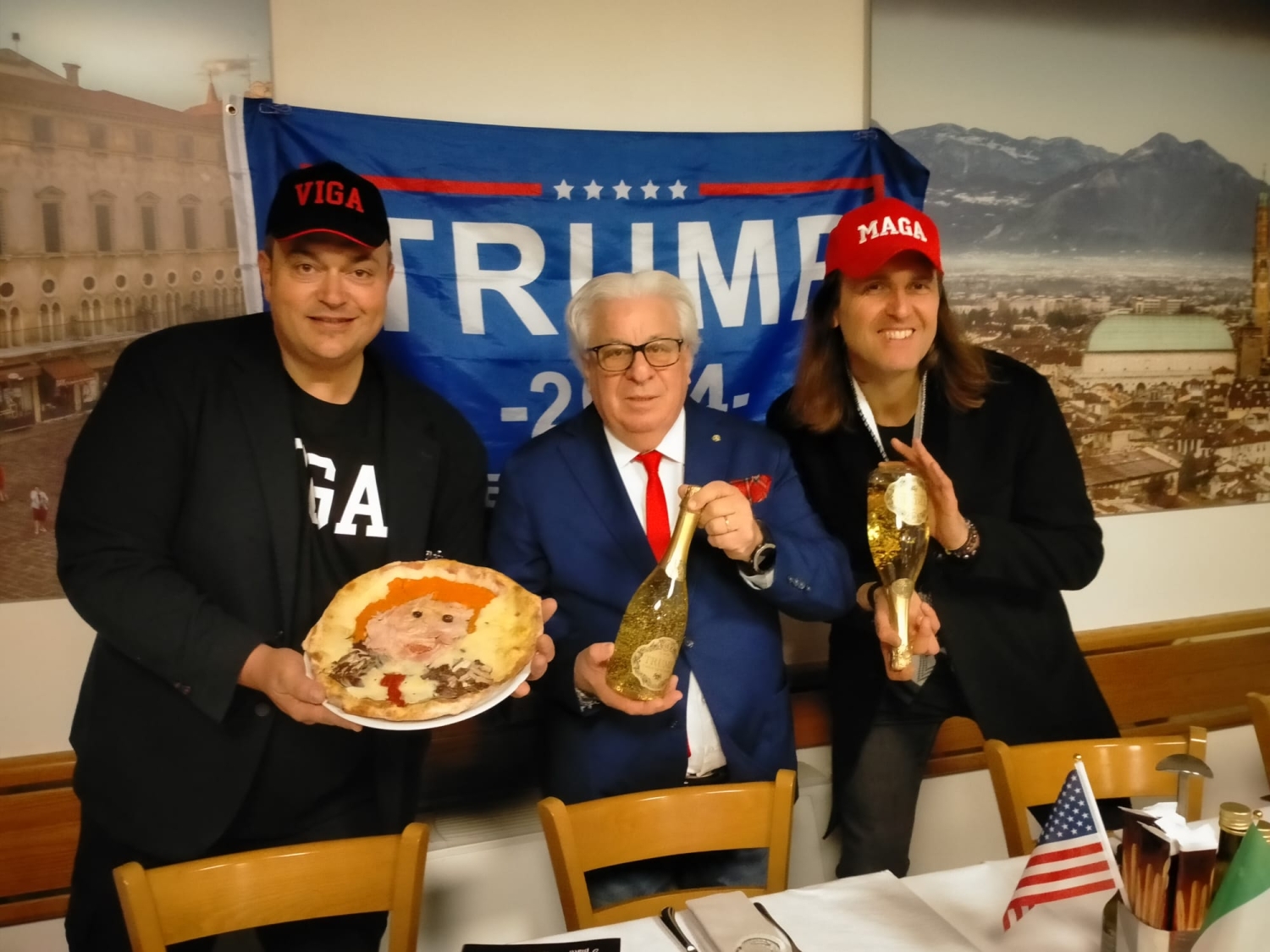 Joe Formaggio, Emiliano Barban e 'Holly'