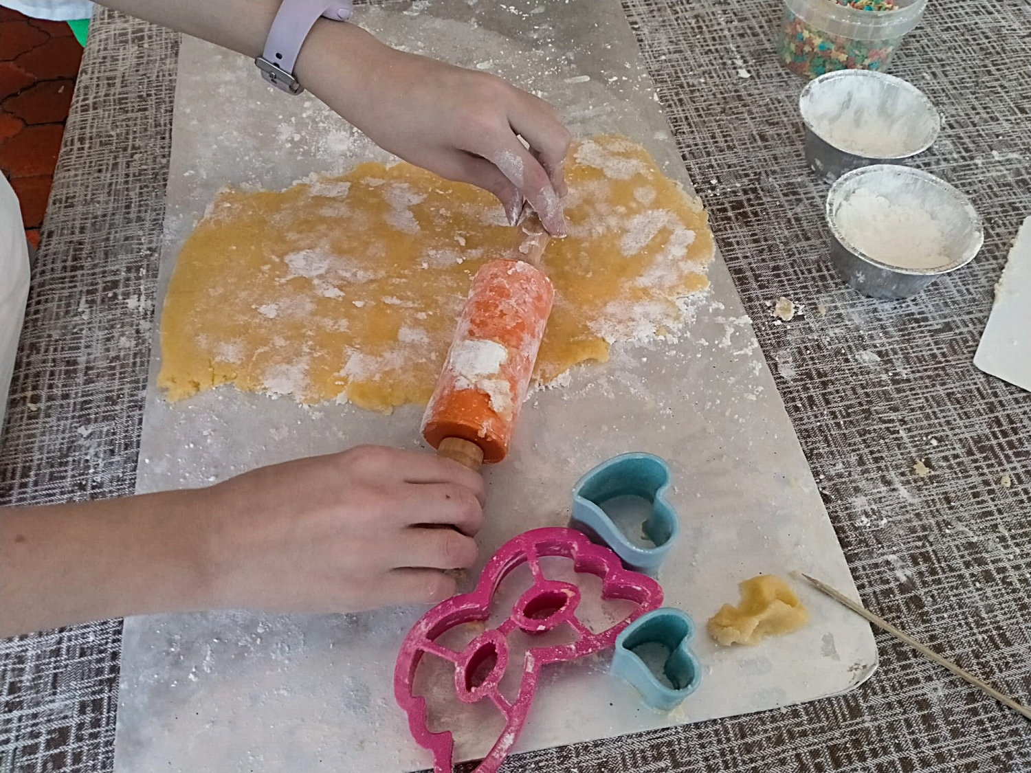 Le mani in pasta