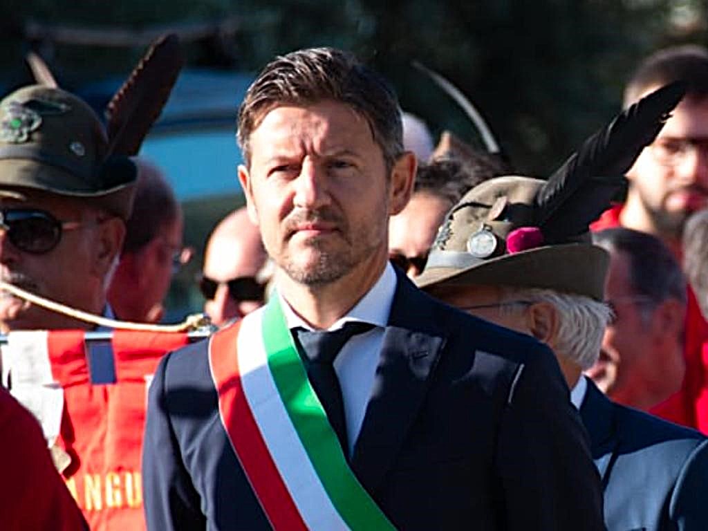 Pove a dirotto