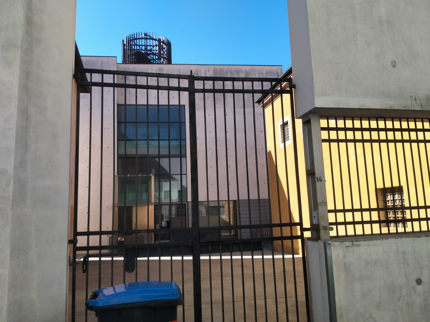 Telefono, Scuola
