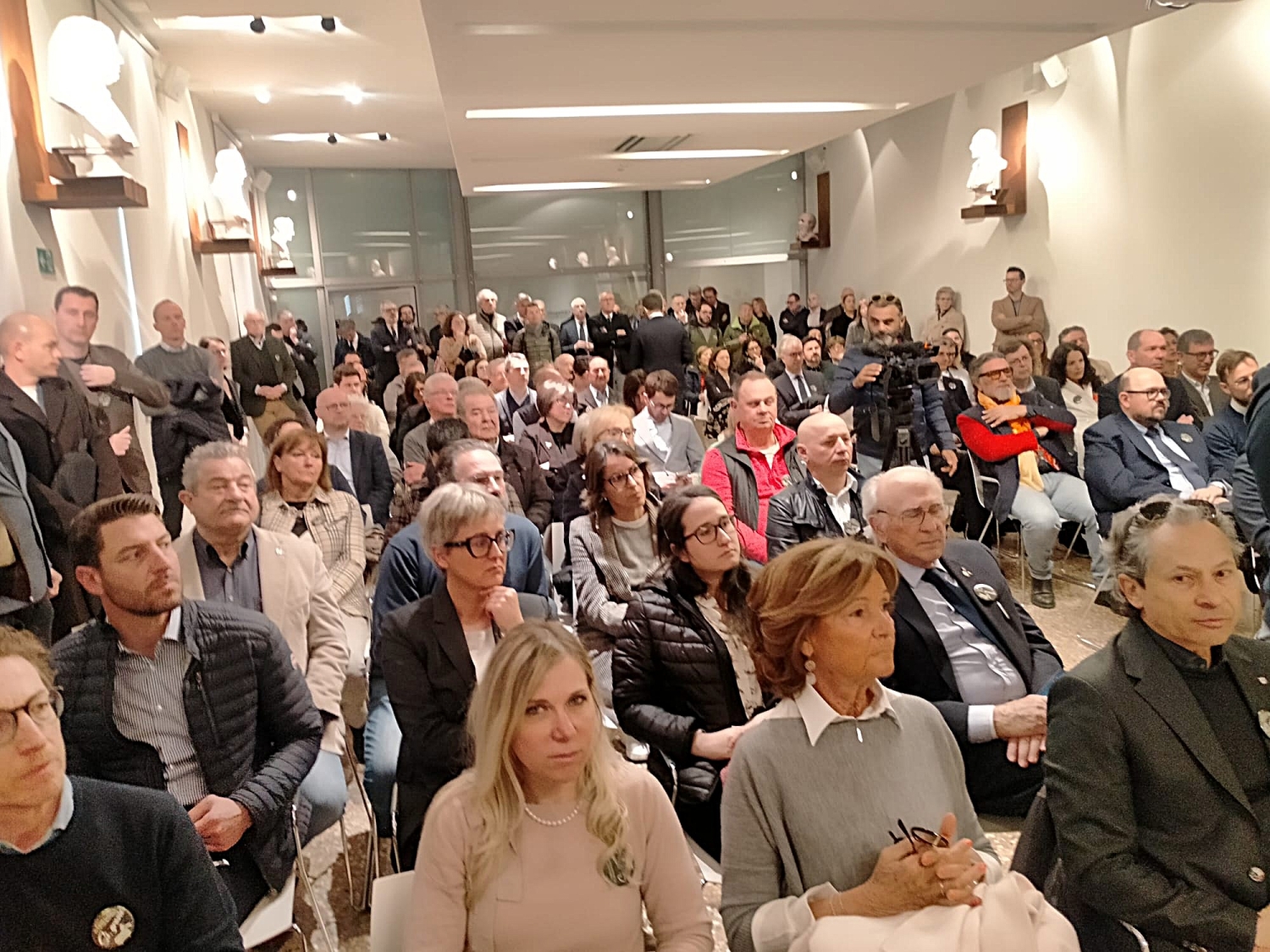 Tribuna Politica