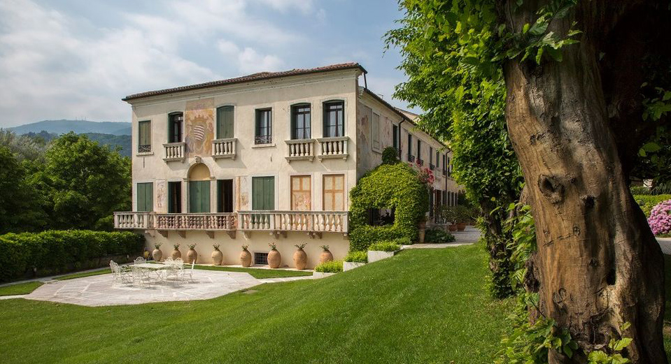 sede della rassegna organizzata da Operaestate Festival e Fondazione Luca