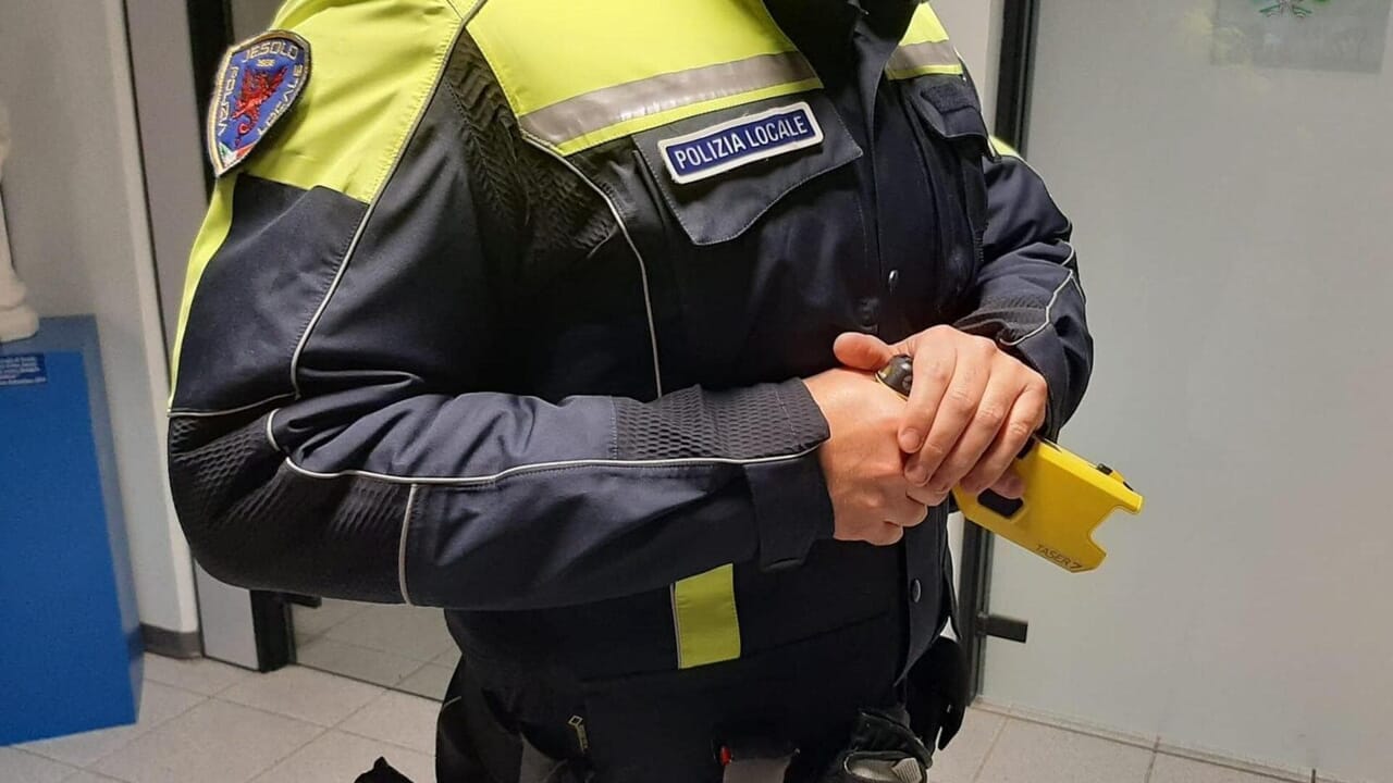 Un bel taser non fu mai scritto