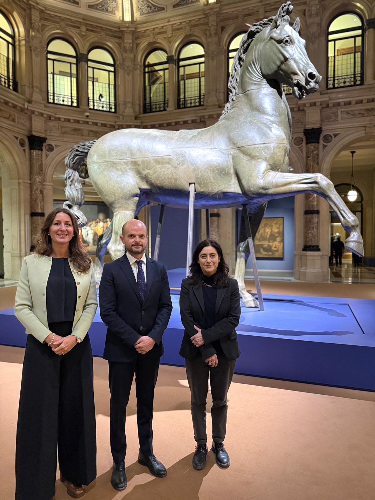Da sinistra l'assessore alla Cultura di Bassano del Grappa Giada Pontarollo, il Sindaco Nicola Finco e Barbara Guidi, Direttore dei Musei Civici di Bassano.