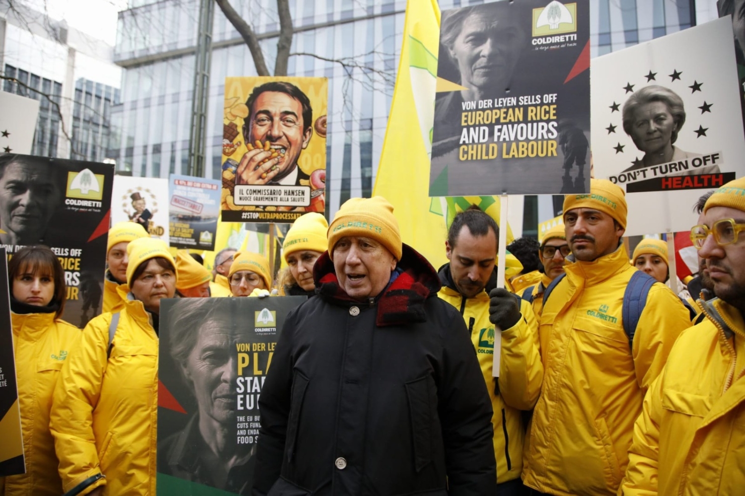 L’Europa taglia il futuro dei campi