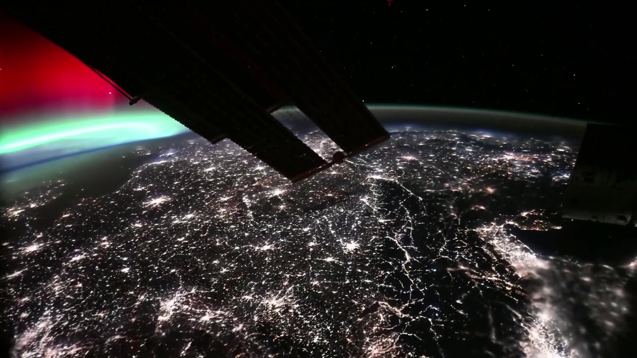 L'Aurora Boreale vista dagli occhi (e dall'obiettivo) di un cosmonauta