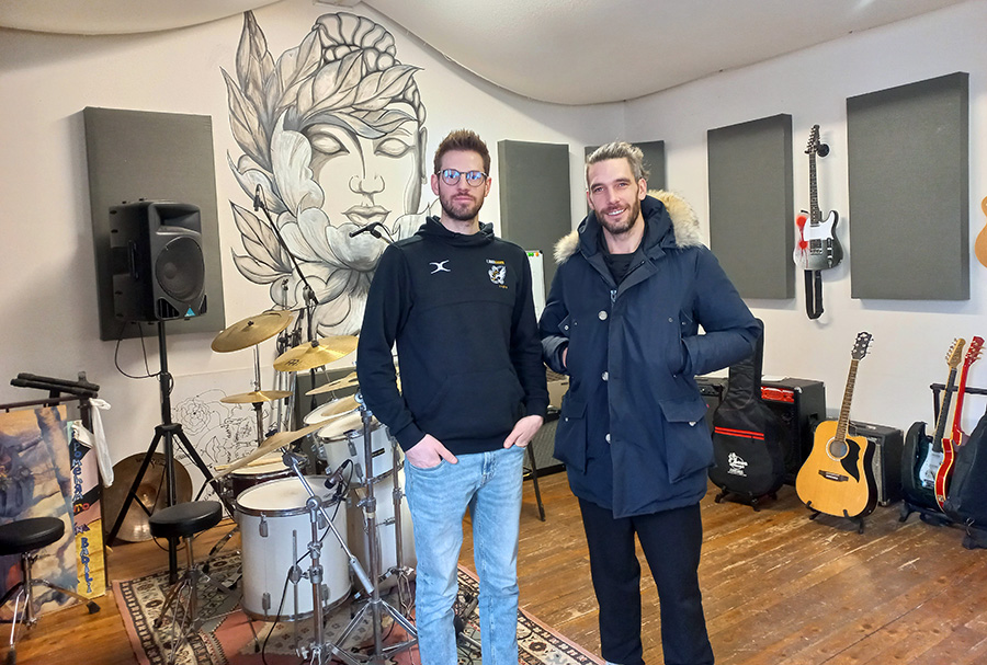 da sx, Alessandro Valente e Matteo Trevisan, della Comunità Ca' delle Ore