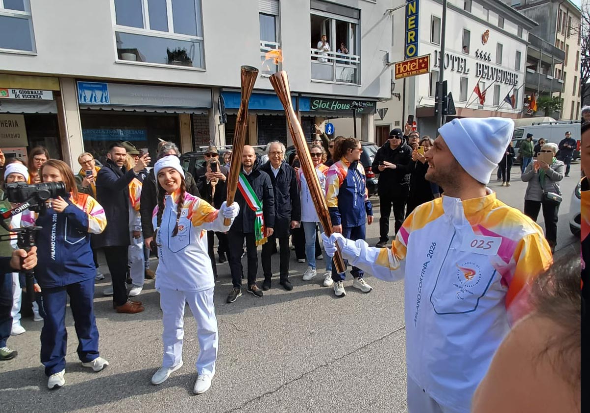 La Fiamma Paralimpica attraversa Bassano: città mobilitata per il passaggio dei tedofori