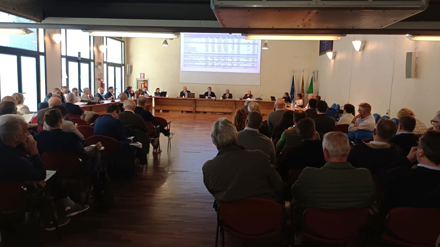 Etra, via libera al budget 2026: tariffe giù del 2%