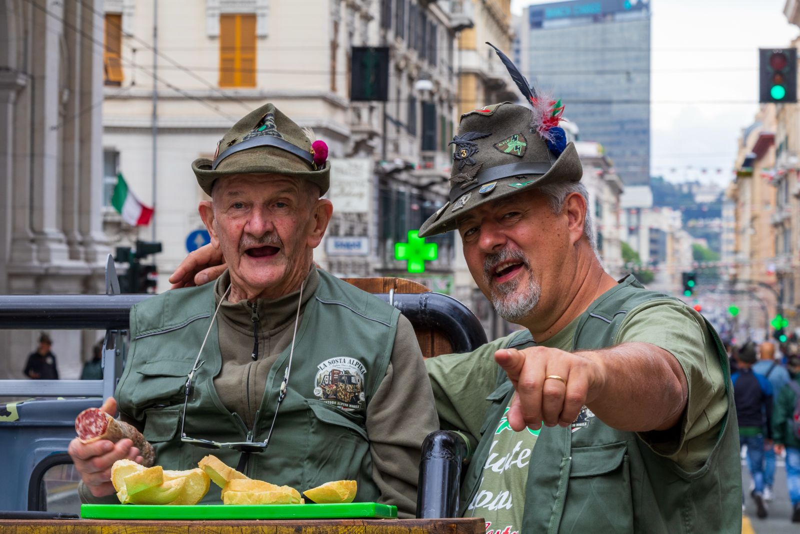 Lo spirito alpino conquista Genova: folla e sfilate per l'incontro nazionale