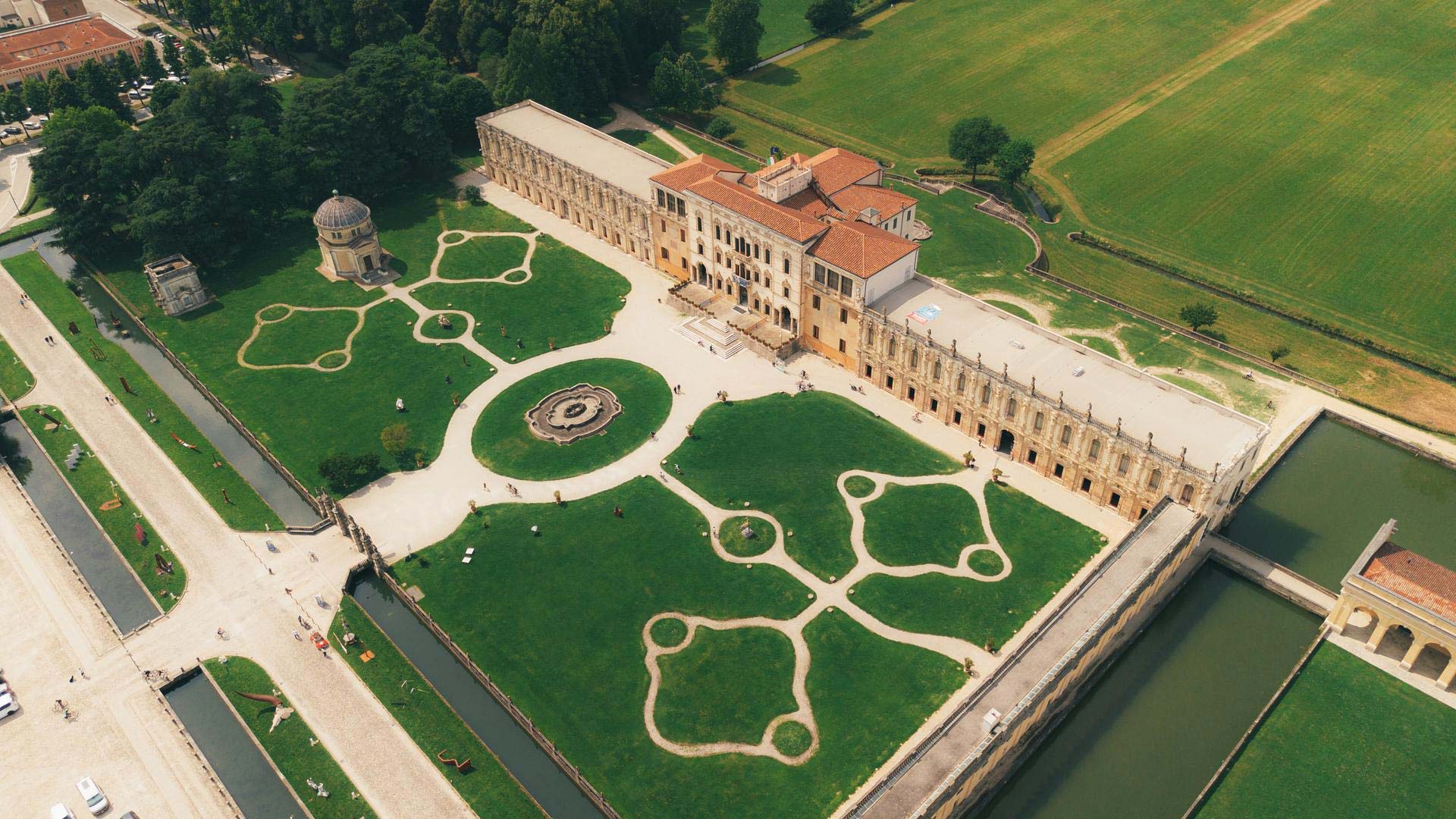 Piazzola sul Brenta, il cicloturismo al centro del dibattito: tavola rotonda a Villa Contarini