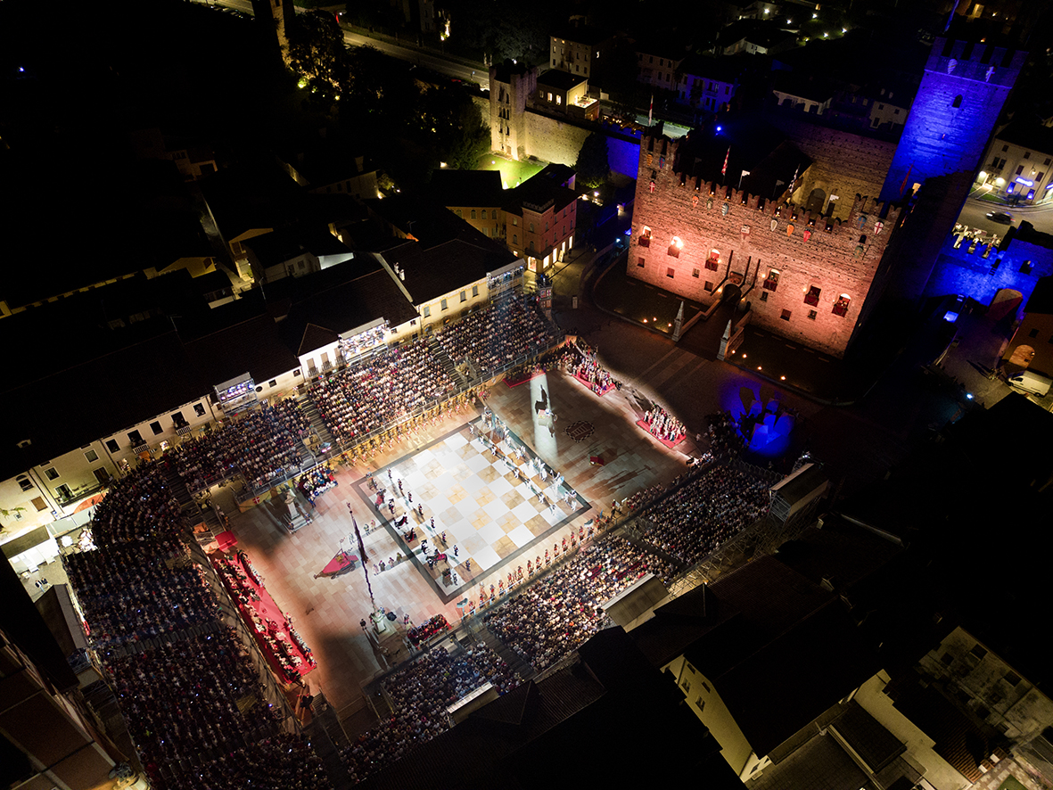 Marostica, febbre da scacchi: vendite record per la sfida di settembre