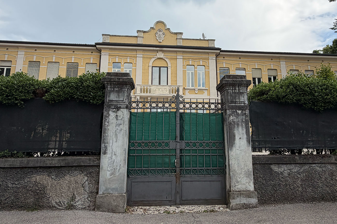 Alunni bendati a Marostica, continua lo scontro politico: la nota di Fratelli d'Italia