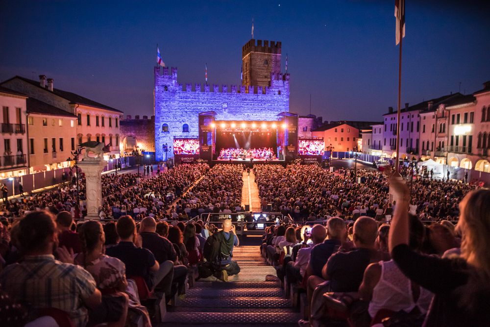 Marostica Summer Festival apre con David Byrne